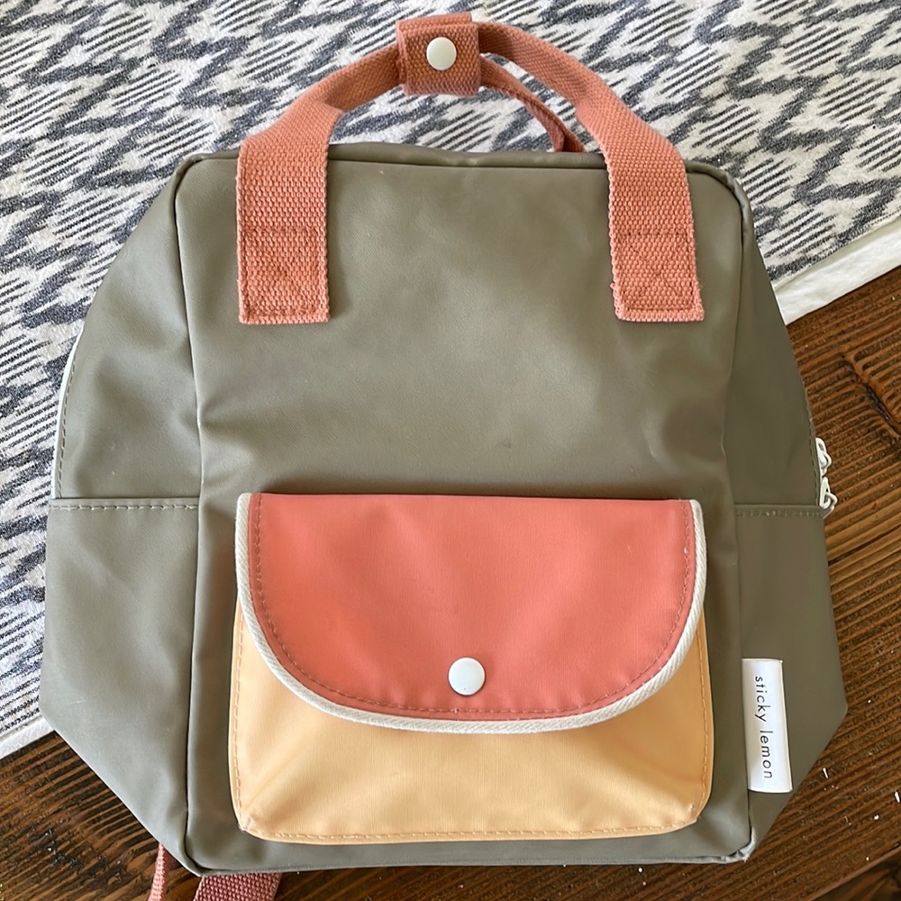 Sticky lemon backpack